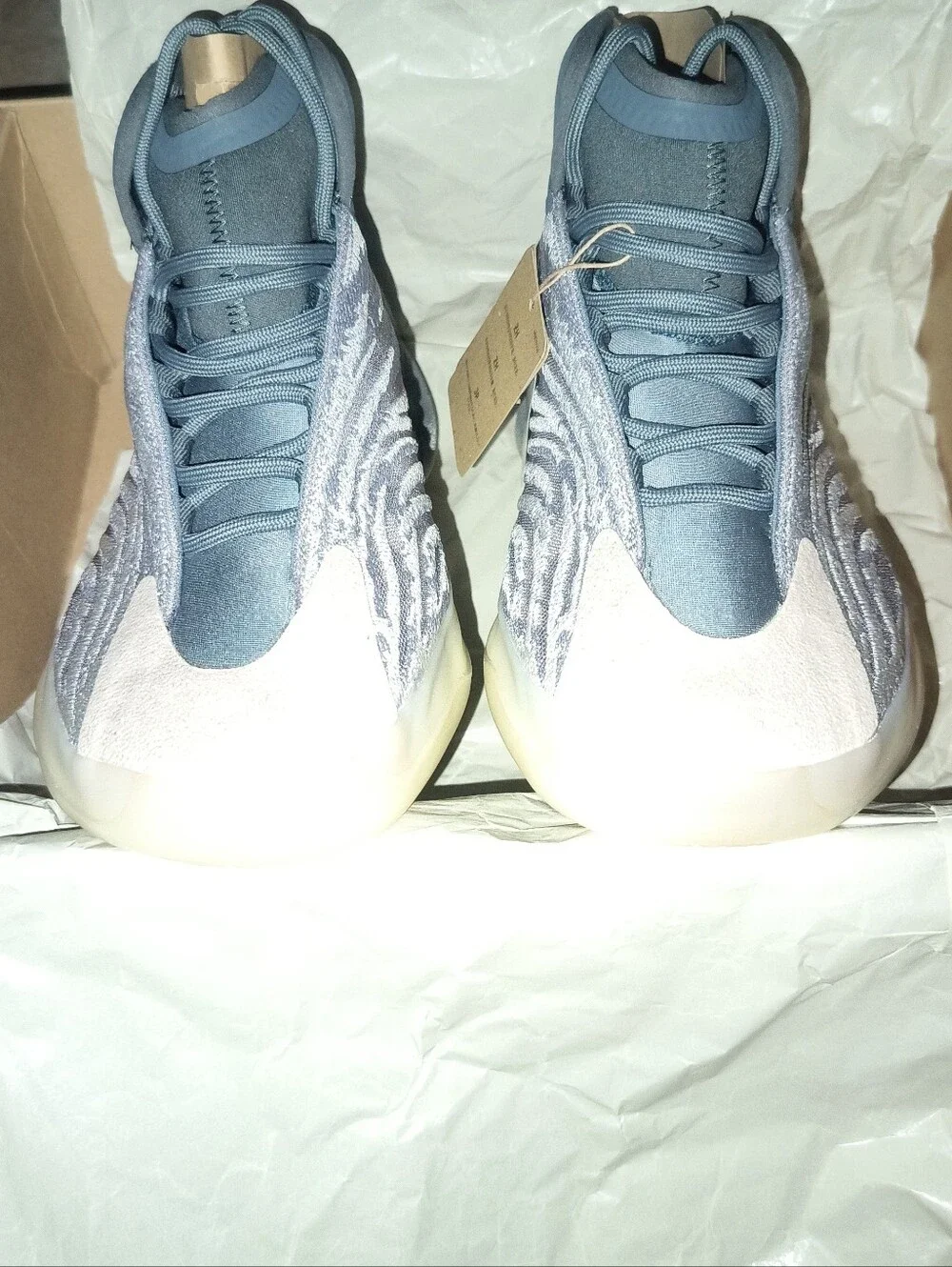 Adidas Yeezy QNTM Mono Carbon Size 10 M Slate Blue and Light Gray Brand New
